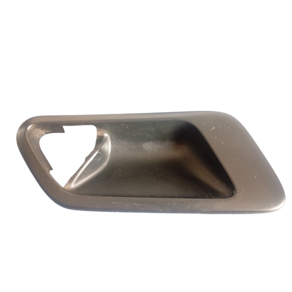 Moldura Maçaneta Interna Direito Dianteira Vw Fox 2011/2013