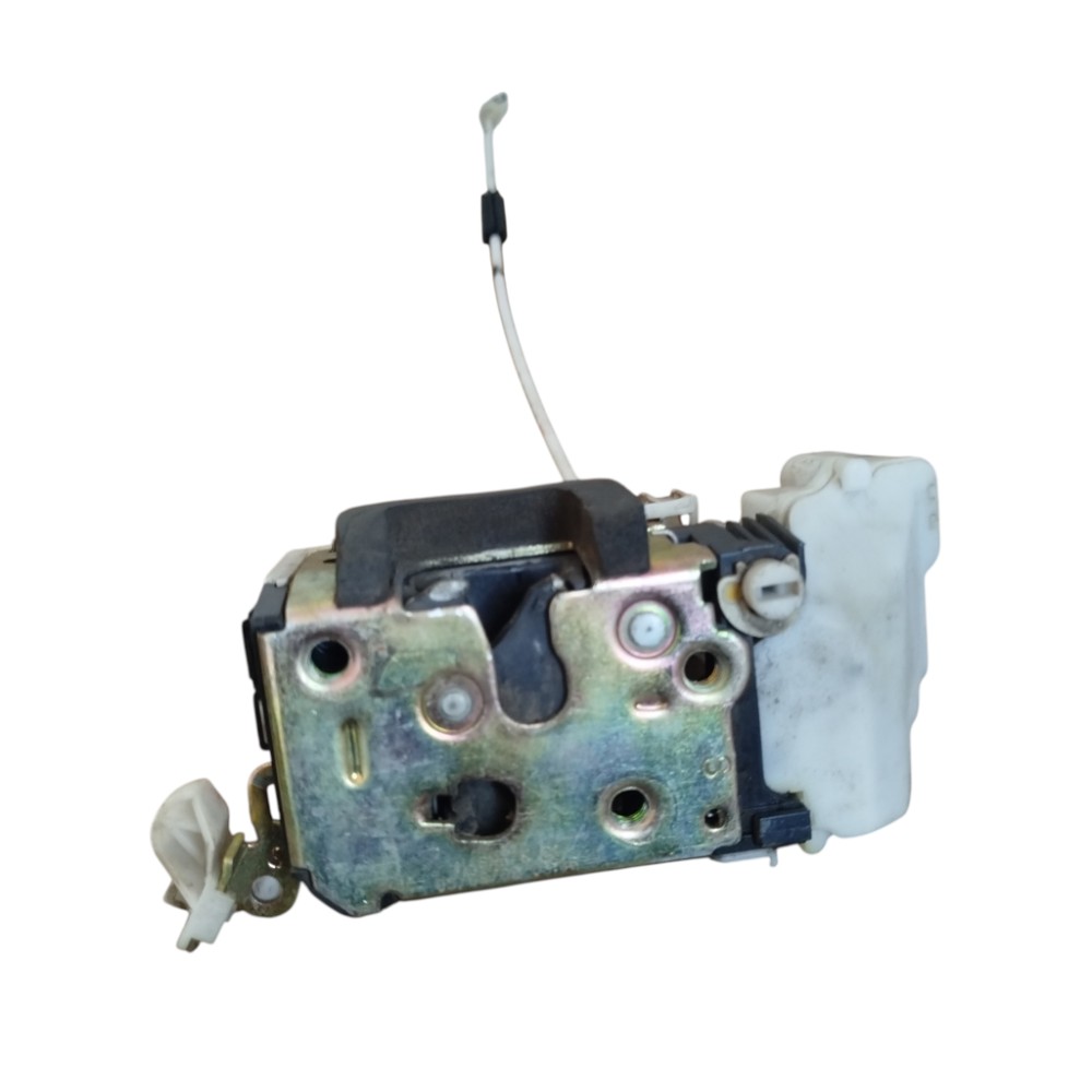 Fechadura Porta Dianteira Esquerda Gm Celta 2000 A 2016