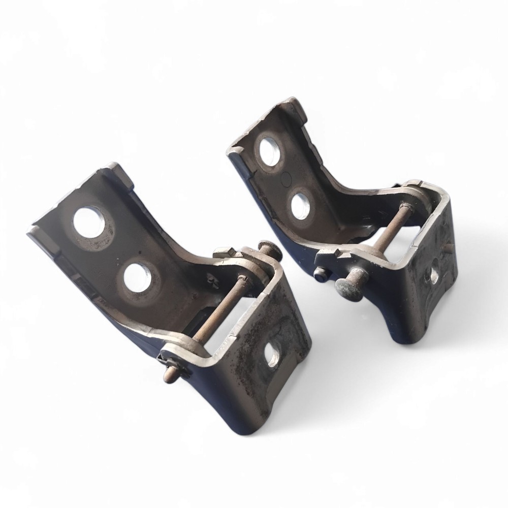 Dobradiça Porta Dianteira Direita Par Citroen C3 2007 1.4 8v