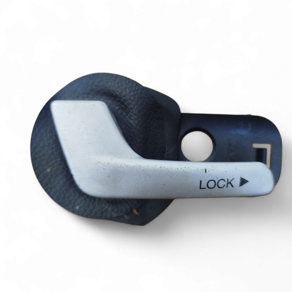 Maçaneta Interna Porta Dianteira Esquerda Fiat Siena 2014