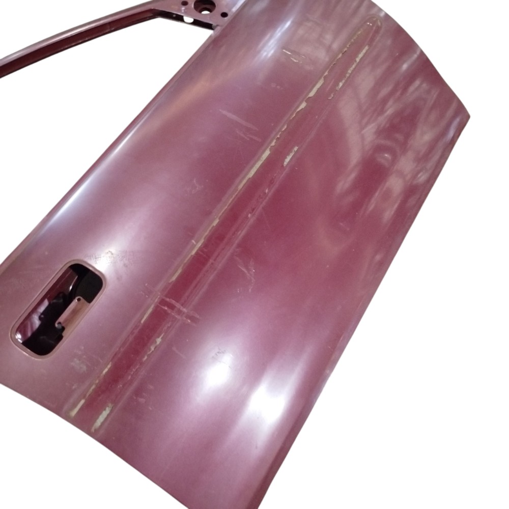 Porta Dianteira Direita Gm Corsa 2000 Com Detalhes Dianteira Direita 2