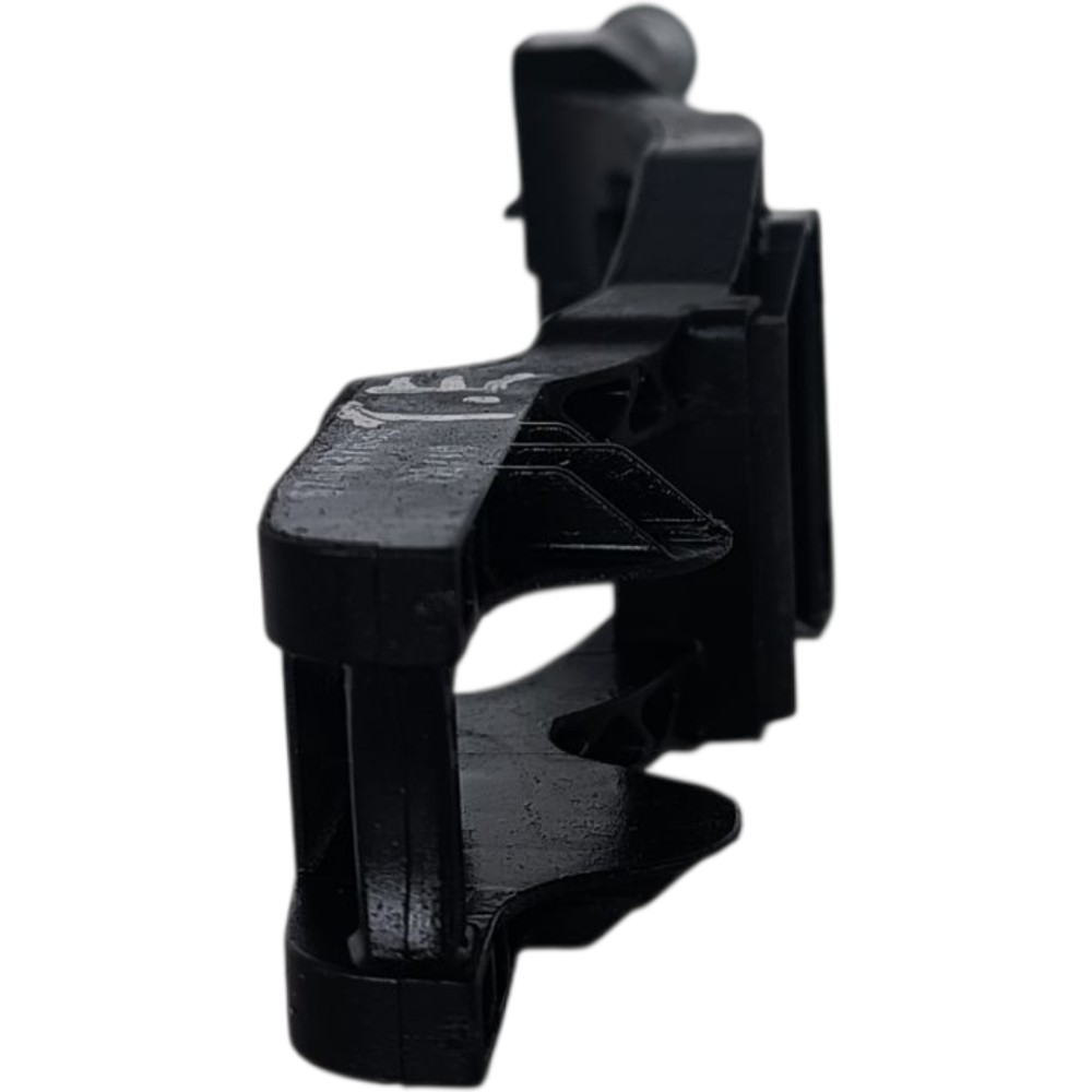 Suporte Maçaneta Traseira Esquerda Volkswagen Fox 2014 2019 – Preto – Traseira 3