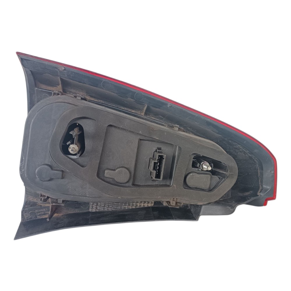 Lanterna Traseira Direita Renault Logan 2008 2013 Direito/passageiro Vermelho 4