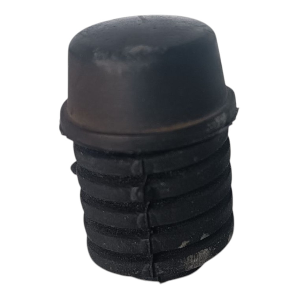 Kit Batente Borracha Capô Chevrolet Tracker 2021 2022 2023 3