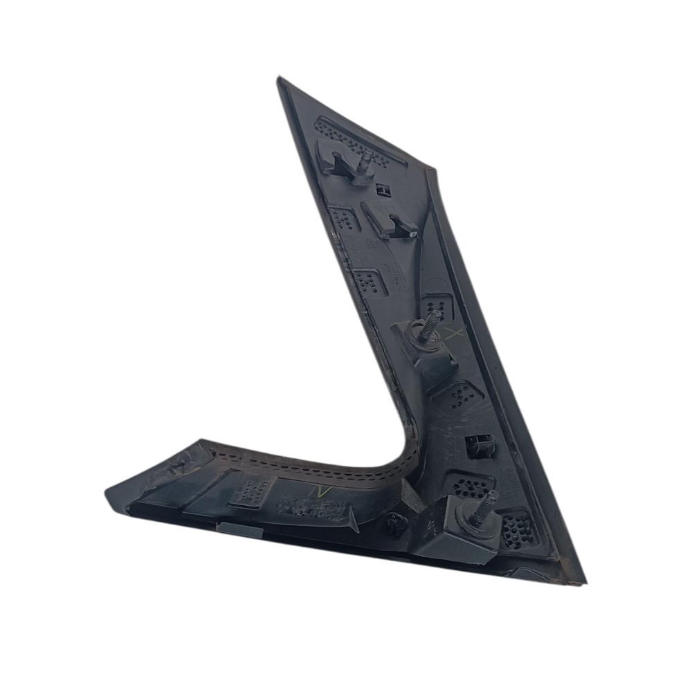 Acabamento Aerofólio Lado Direito Gm Tracker 2020 2024 5