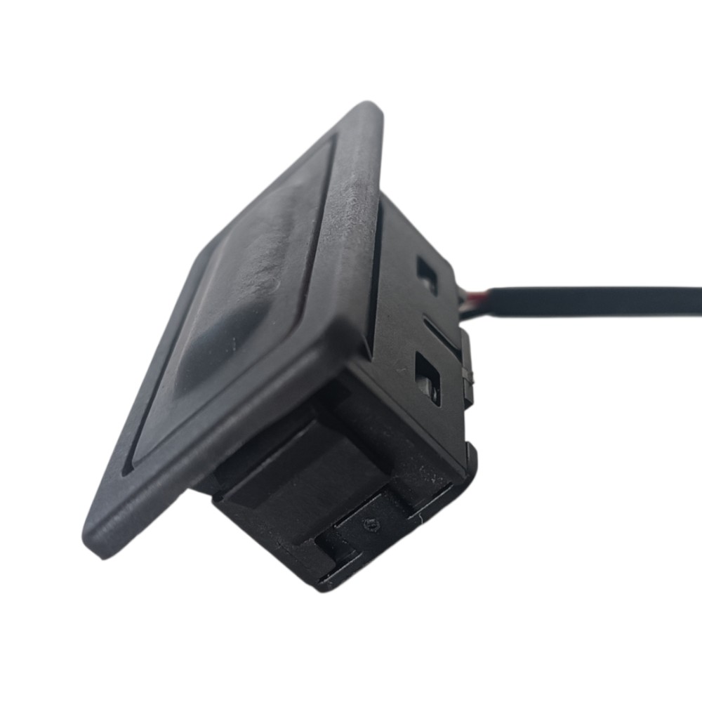 Botão Abertura Tampa Traseira Chevrolet Tracker 2020 2022 Preto 3