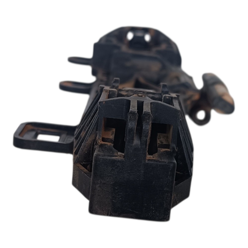 Suporte Da Maçaneta Chevrolet Tracker 2024 Traseira Direita Preto Traseira 2