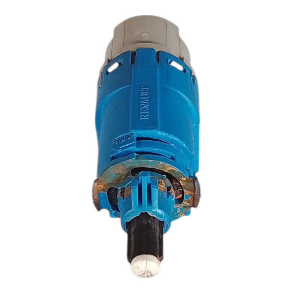 Interruptor Do Pedal Embreagem Renault Logan Sandero Kwid 1