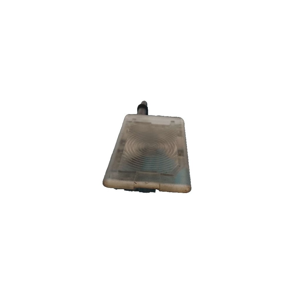 Lanterna De Porta Luvas Cortesia Chevrolet Onix 2014 2015