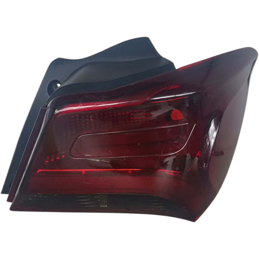 Lanterna Farol Traseiro Gm Onix 2017 2019 Lado Direito Direi Direito/passageiro Vermelho 2