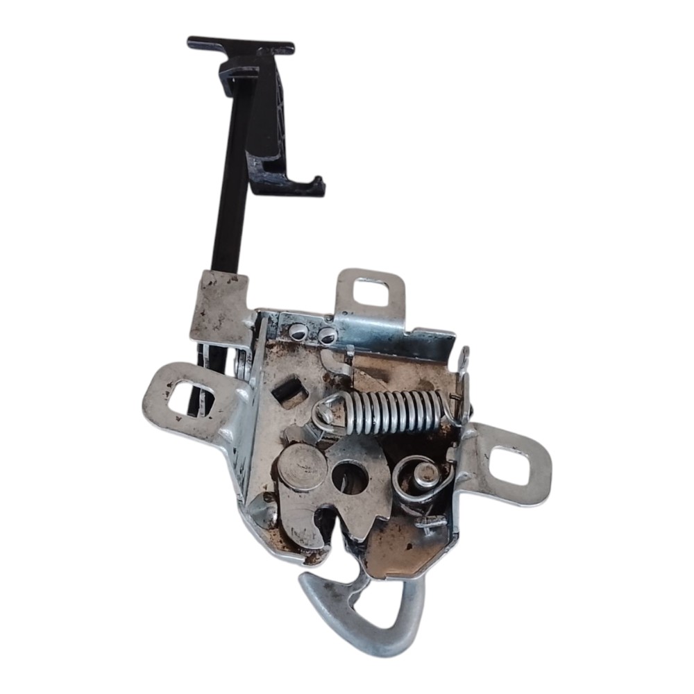 Fechadura do capô Fiat Strada 2008 2