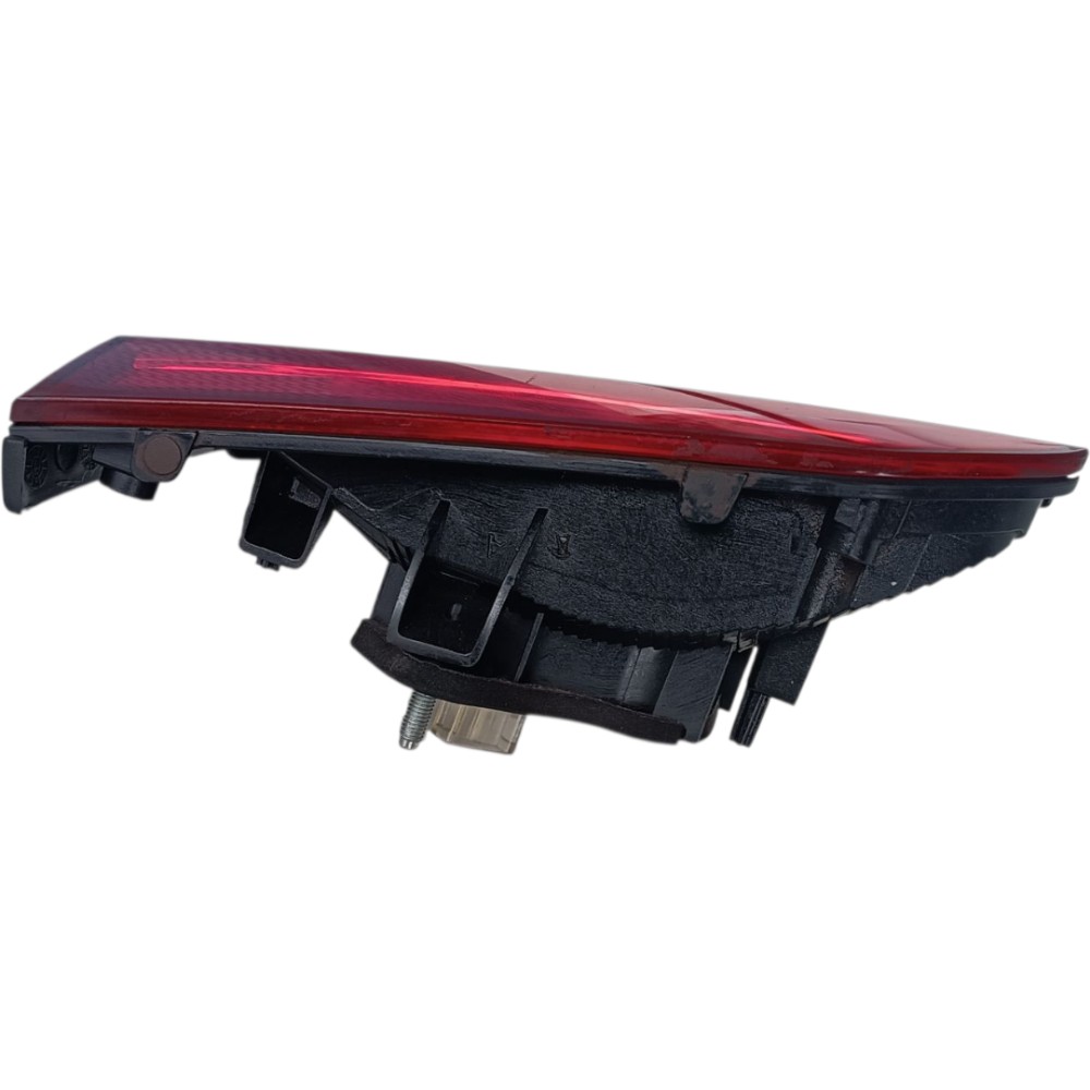 Lanterna Tampa Traseira Lado Direito Vw Fox 2013 2019 Direito/passageiro Vermelho 9