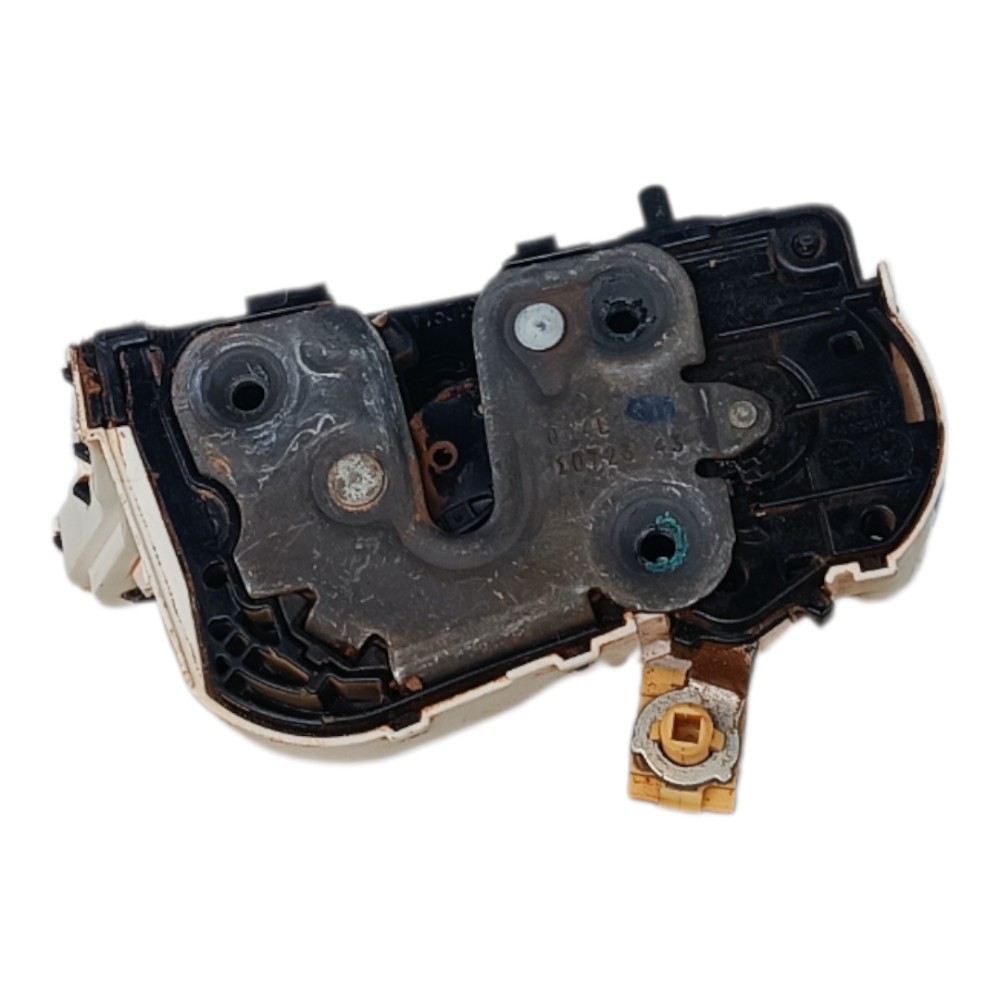 Fechadura Porta Traseira Esquerd Chevrolet Tracker 2021 2024 5