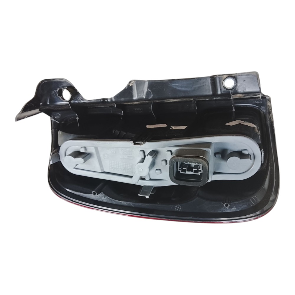 Lanterna traseiro fiat uno 2011 2012 L D