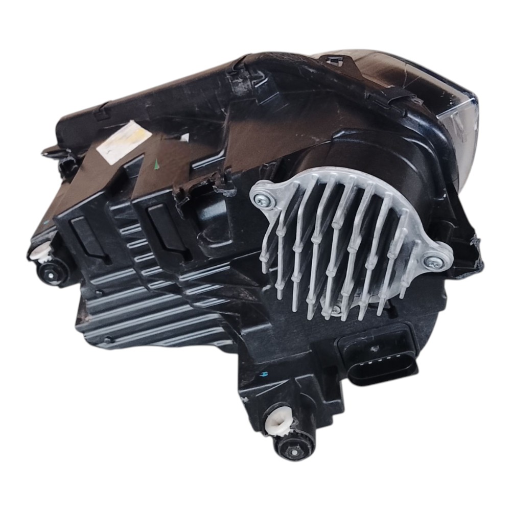 Farol dianteiro Volkswagen Nivus 2021 5