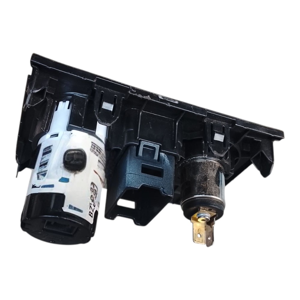 Entrada Carregador Acendedor Hyundai Hb20 12v 2020 2024 Preto 5