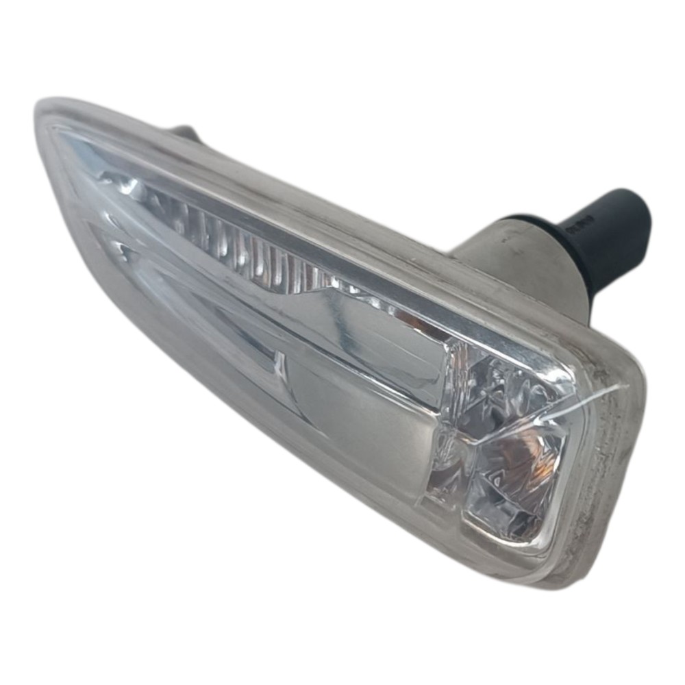 Pisca Lanterna Do Paralama Chevrolet Onix 2022 Lado Esquerdo Branco