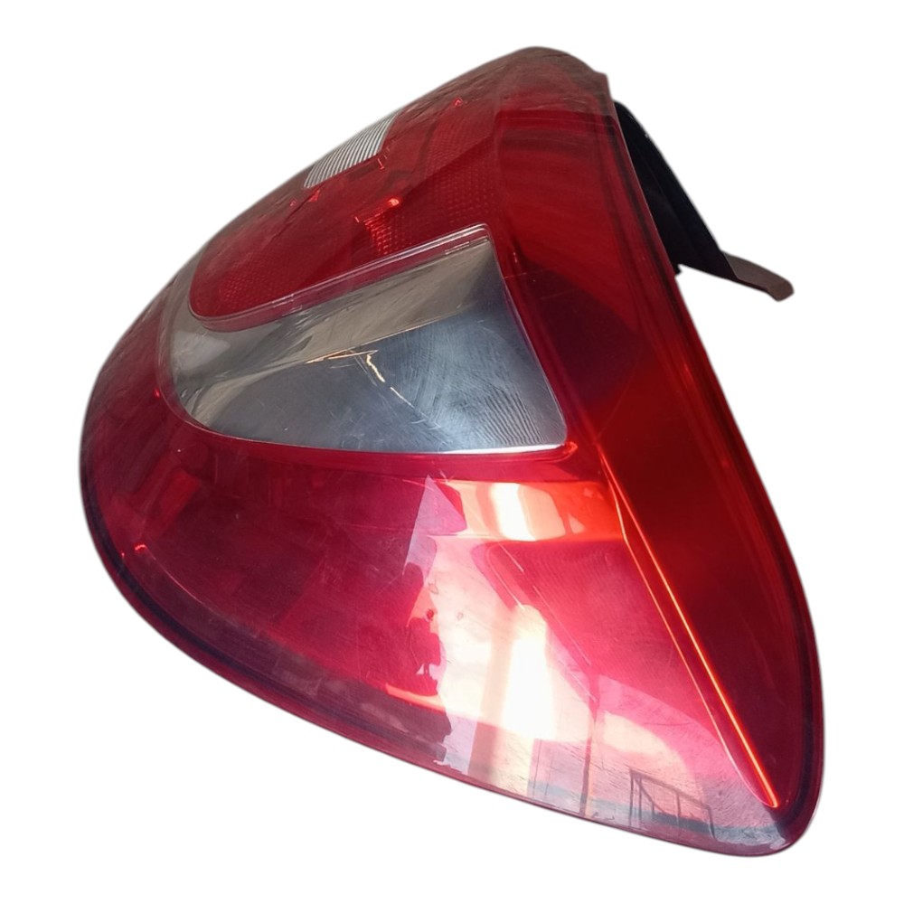 Lanterna Traseira Direita Renaut Sandero 2015 2016 2017 2020 4