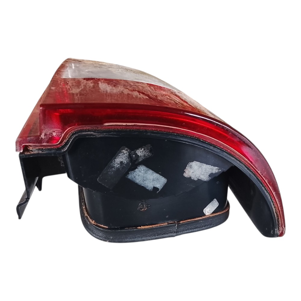 Laterna Traseira Direita Fiat Strada 2004 2010 Direito/passageiro Vermelho 2