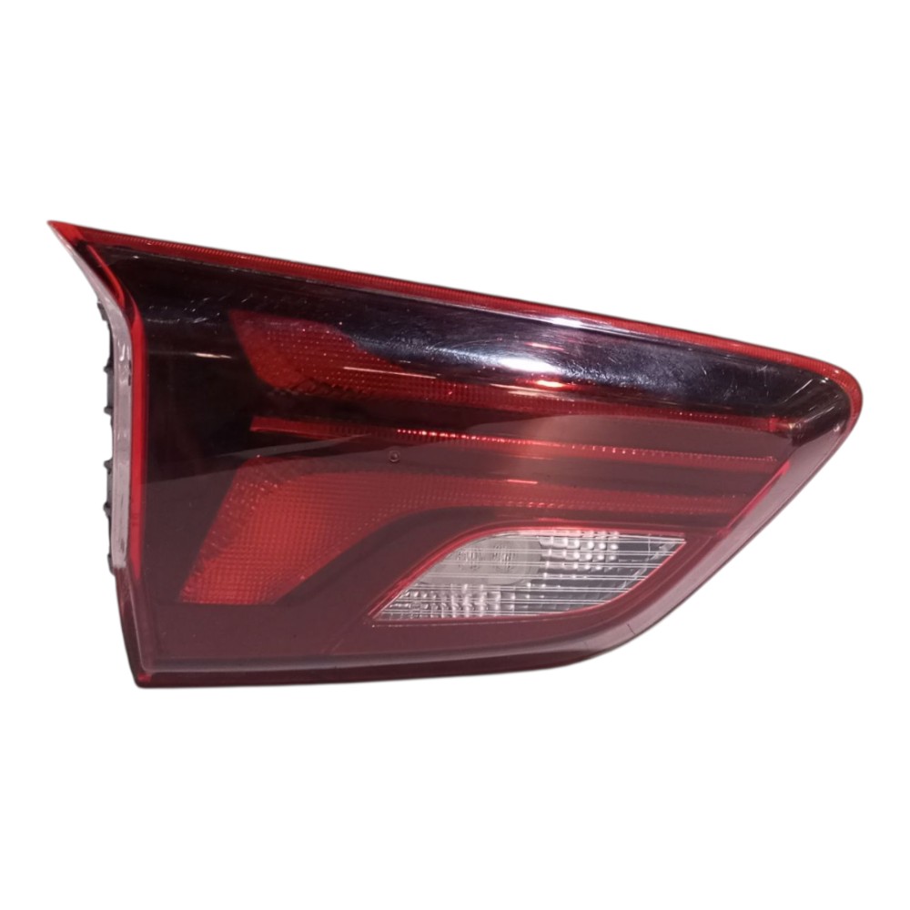 Lanterna Tampa Traseira Esquerda Chevrolet Onix sedan 20/21