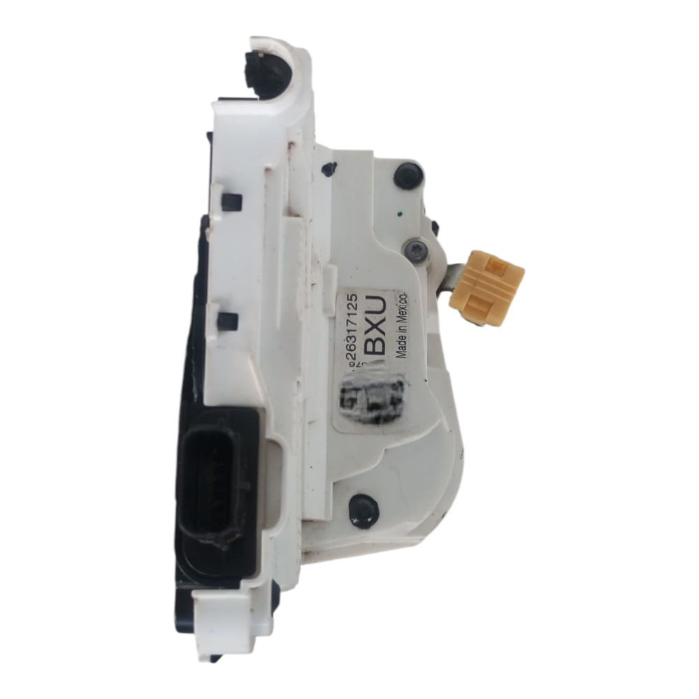 Fechadura Porta Dianteira Direita Gm Onix Tracker Original 5