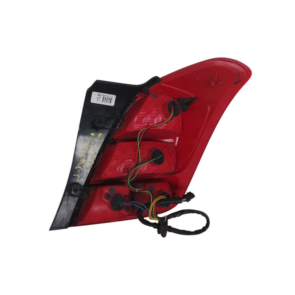 Lanterna Traseira Esquerda Chevrolet Tracker 2014 2016 Esquerdo/motorista 2