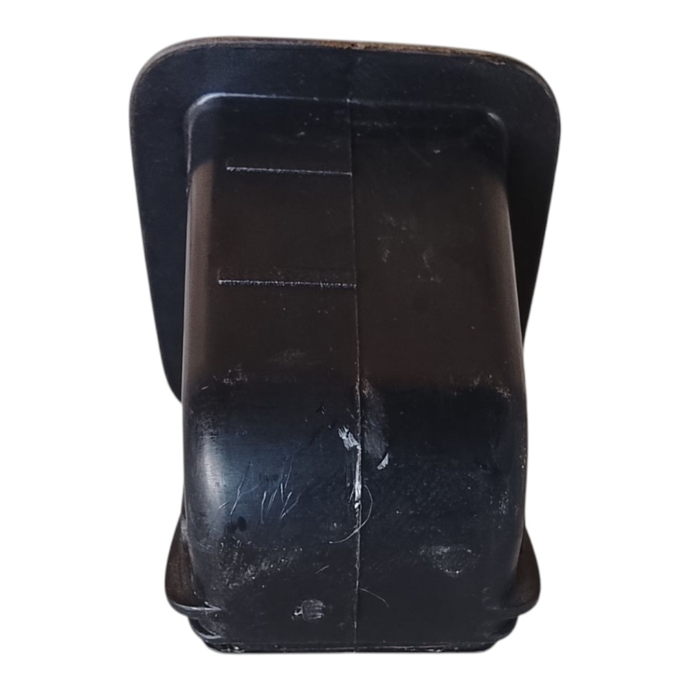 Acabamento Isofix Banco Traseiro Volkswagen Nivus 2018 2023 Preto 3