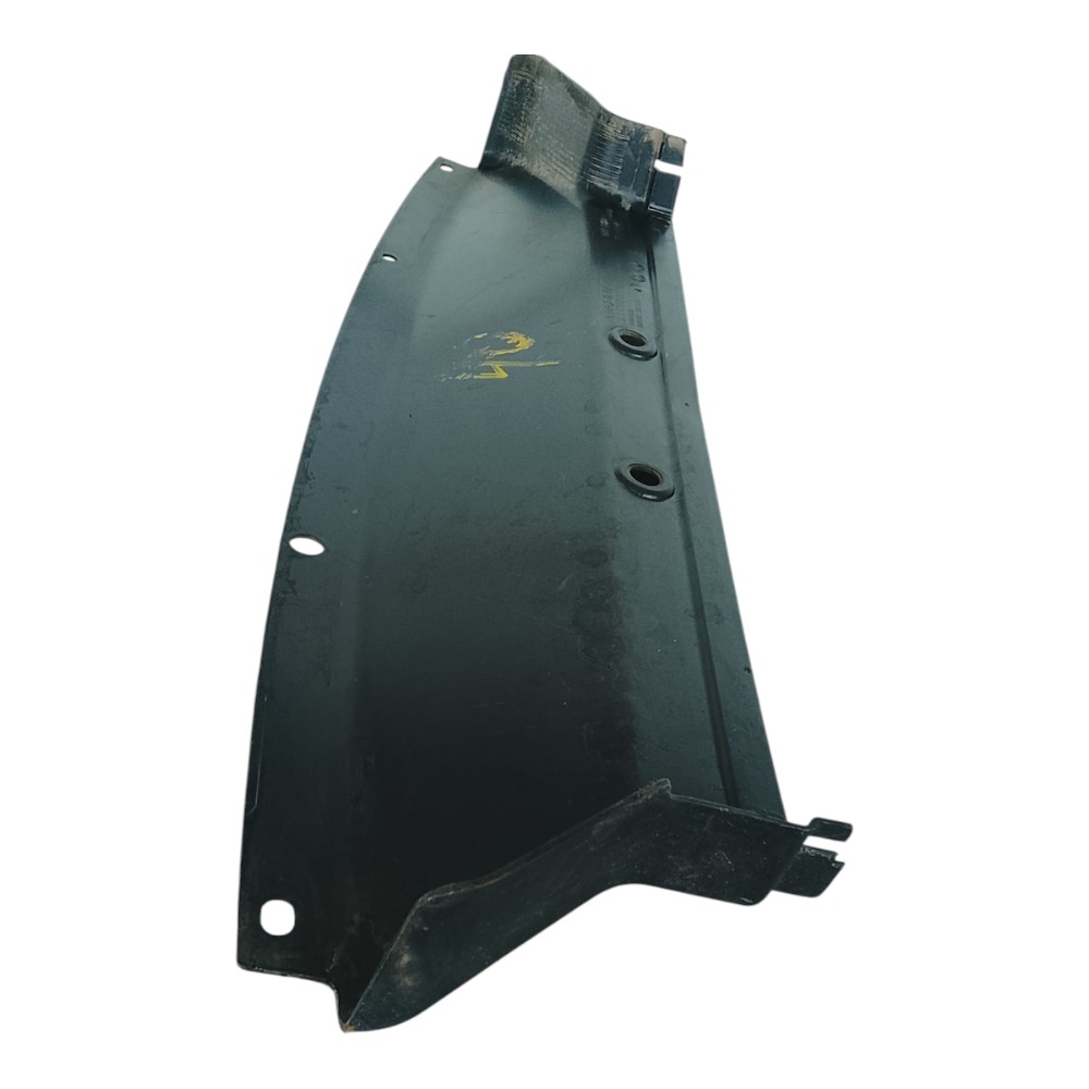 Acabamento Superior Do Radiador Volvo Xc40 2019 2023 4