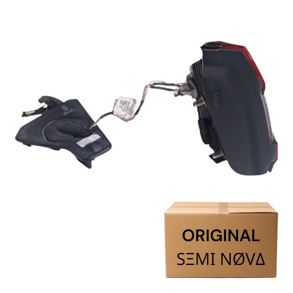 Lanterna Tampa Traseira Esquerda Fiat Argo 2019  2020 Esquerdo/motorista Vermelha / Branca 3