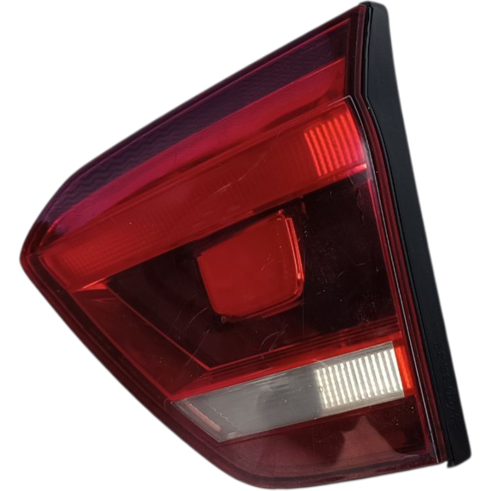 Lanterna Tampa Traseira Lado Direito Vw Fox 2013 2019 Direito/passageiro Vermelho