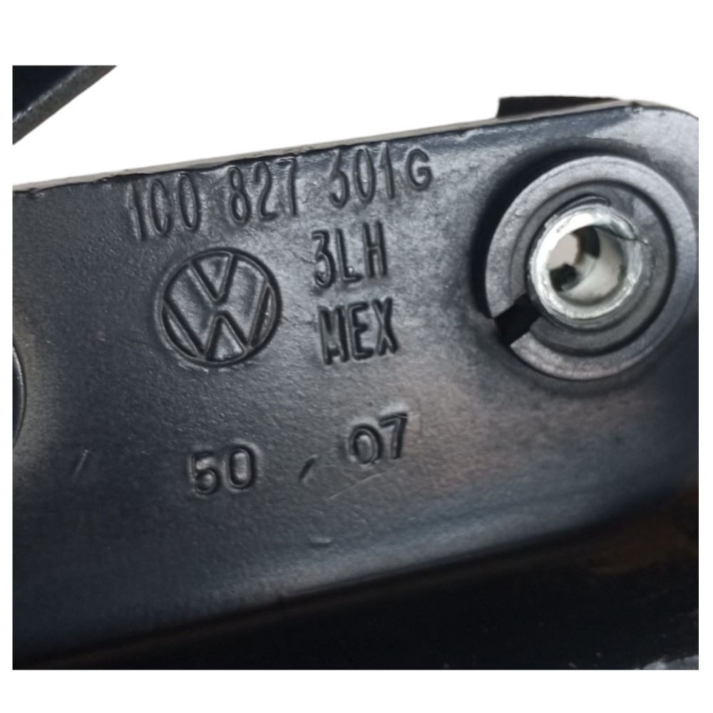 Dobradiça Tampa Traseira Esquerda New Beetle 2007 2010 7