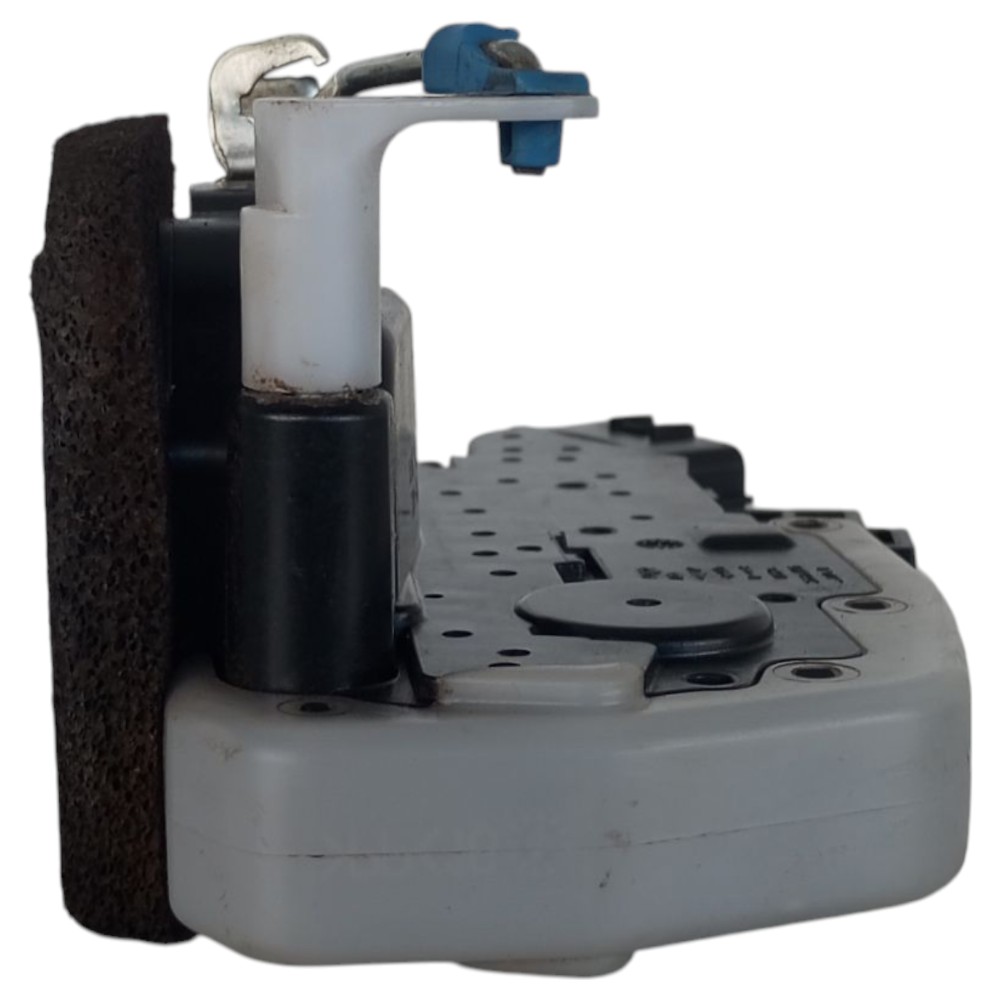 Fechadura Porta D/e Motorista Nissan Versa March X3711480 2