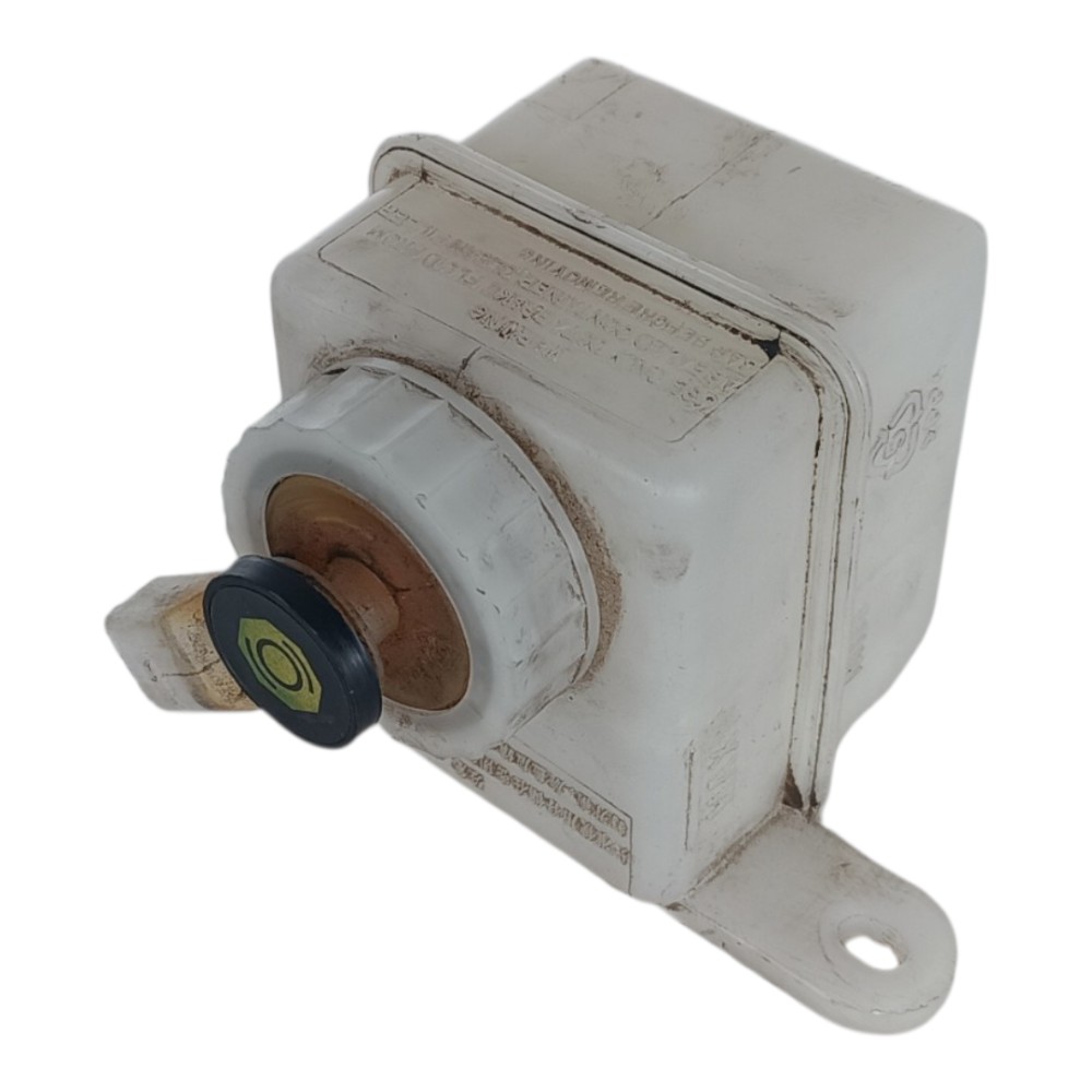 Reservatório do Cilindro Mestre Chery Cielo Hatch 2012