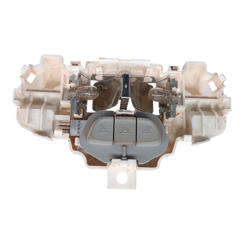 Luz De Teto Cortesia Chevrolet Tracker Onix 2024 2