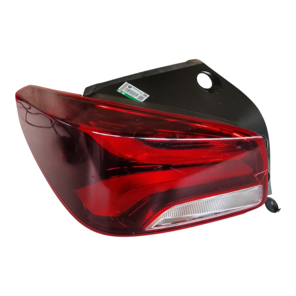Laterna Chevrolet Onix 2022 Traseira L E 1