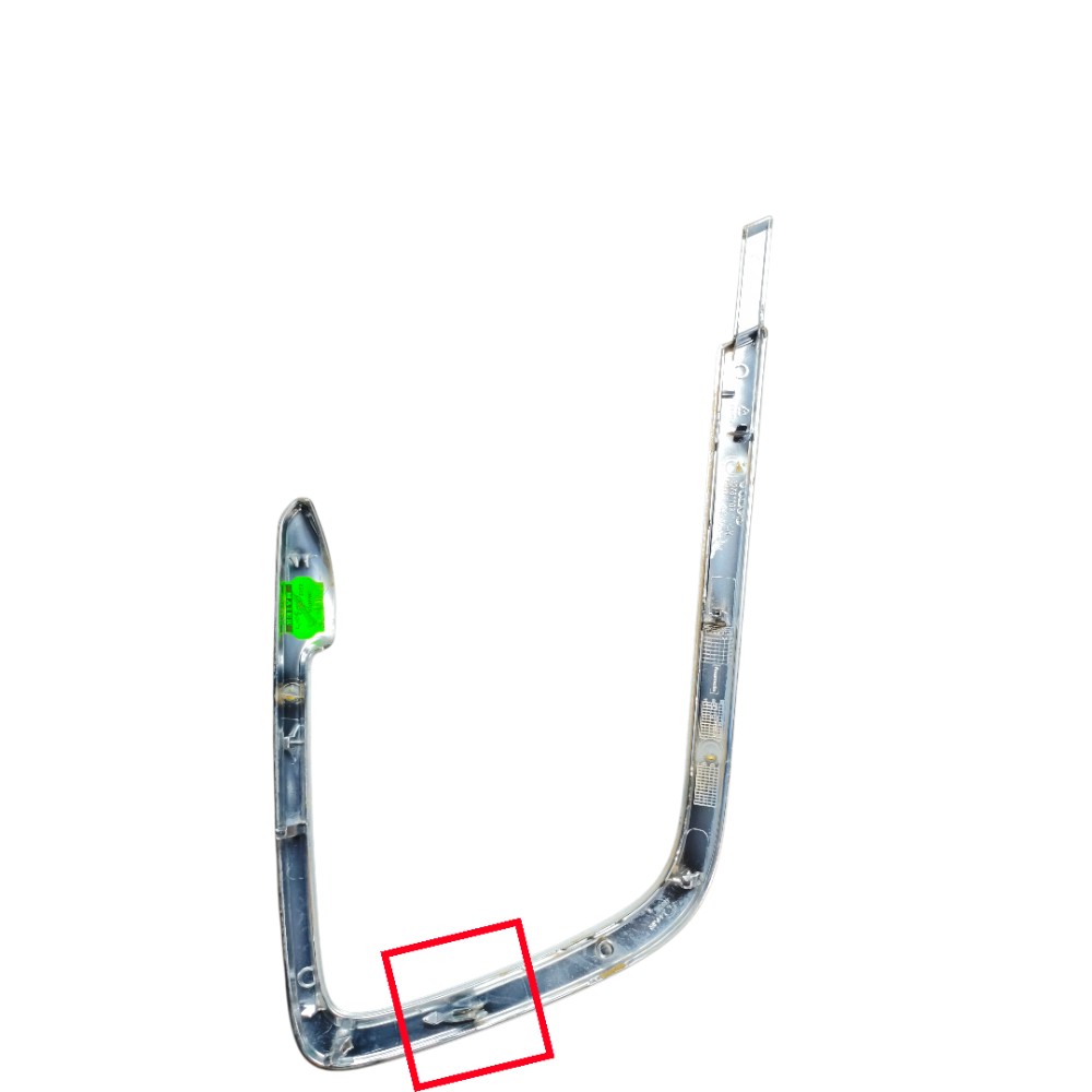 Moldura Interna Esquerda Porta Traseira Volvo Xc60 2015 5