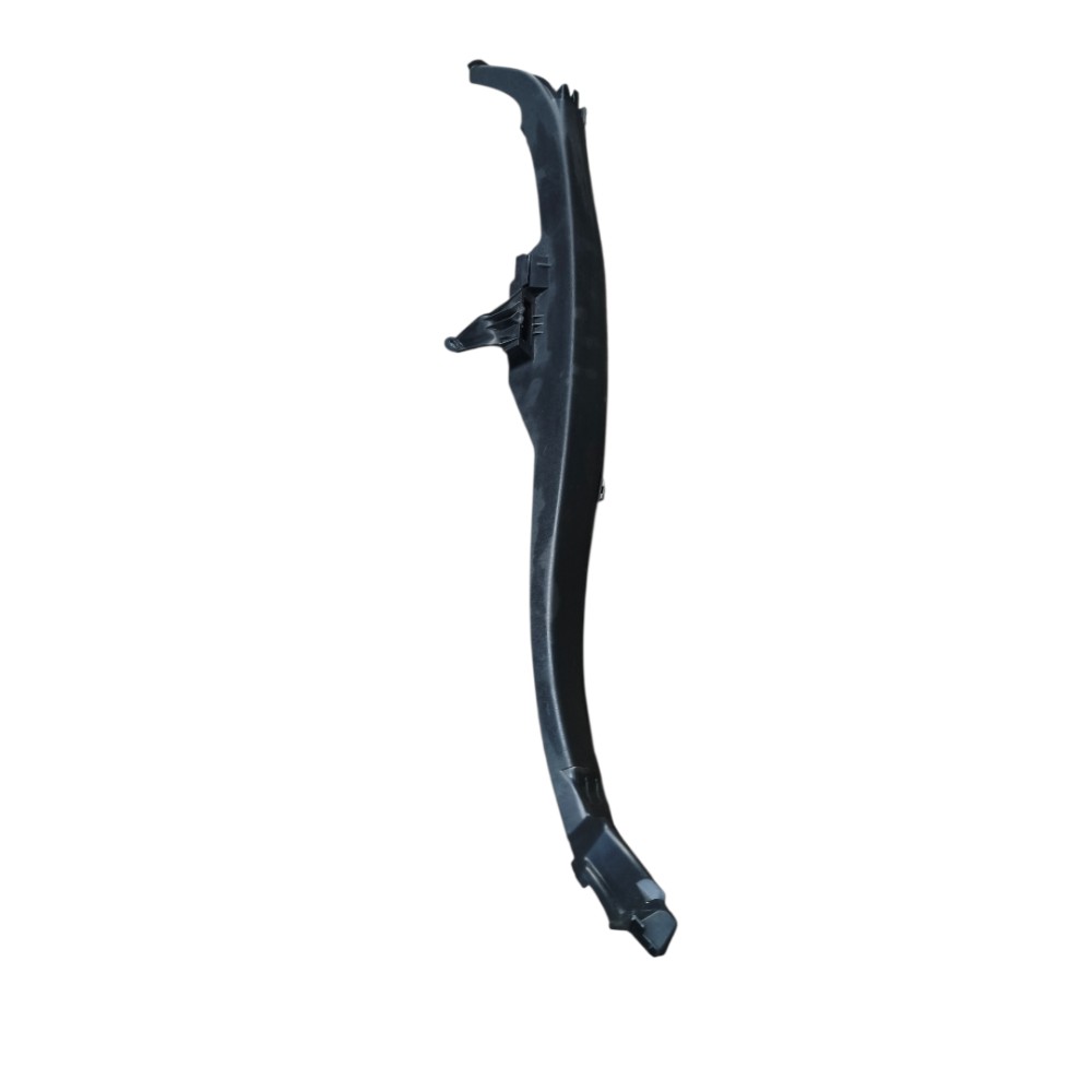Moldura Lateral Traseira Esquerda Mercedes C180 2017 2020 Preto