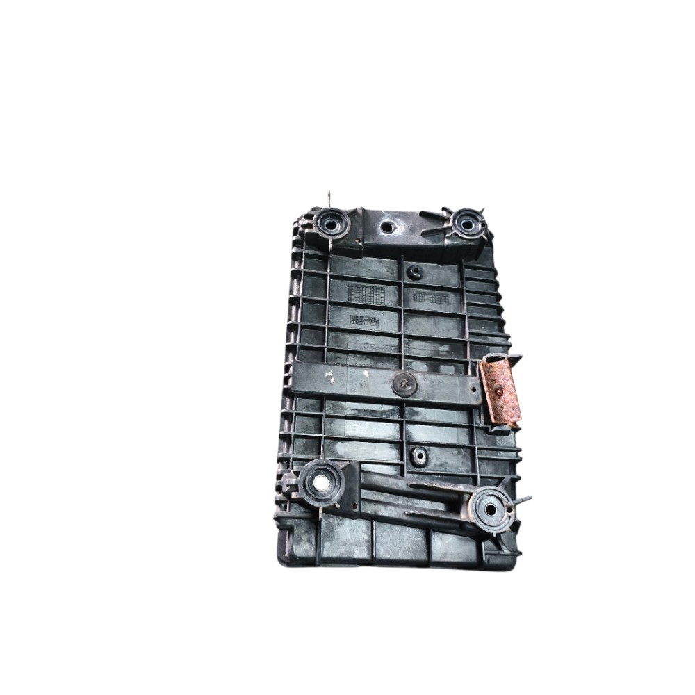 Suporte Caixa Bateria Mercedes Classe C 2015 2021 2