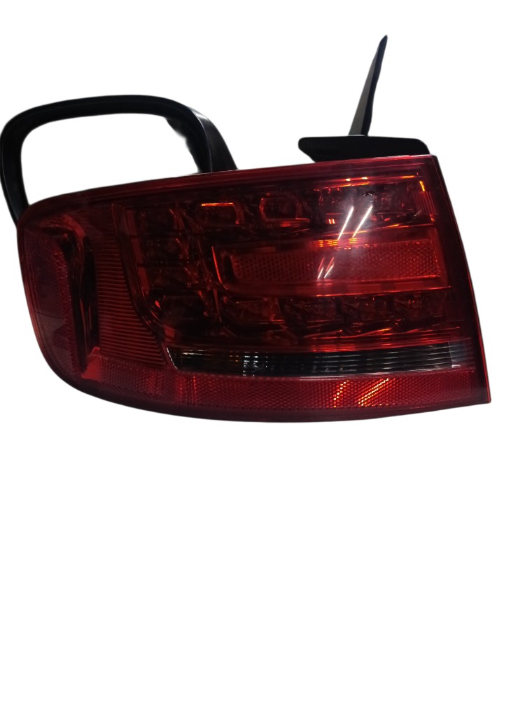 Lanterna traseira esquerd Audi A4 2011