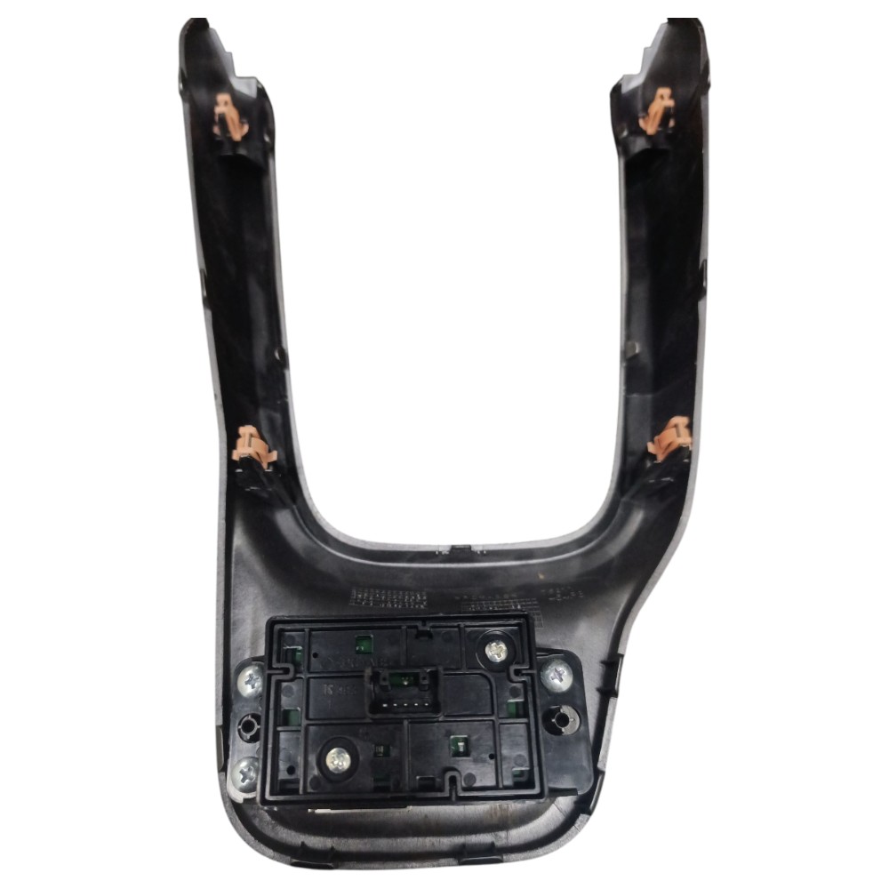 Acabamento Console central Suzuki Vitara 2021 3