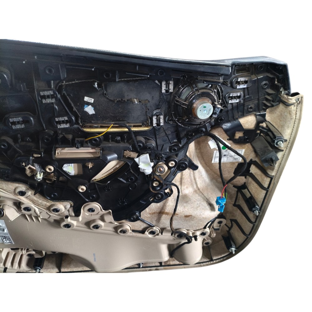 Forro Porta Dianteiro D Mercedes C180 2016 2018 5