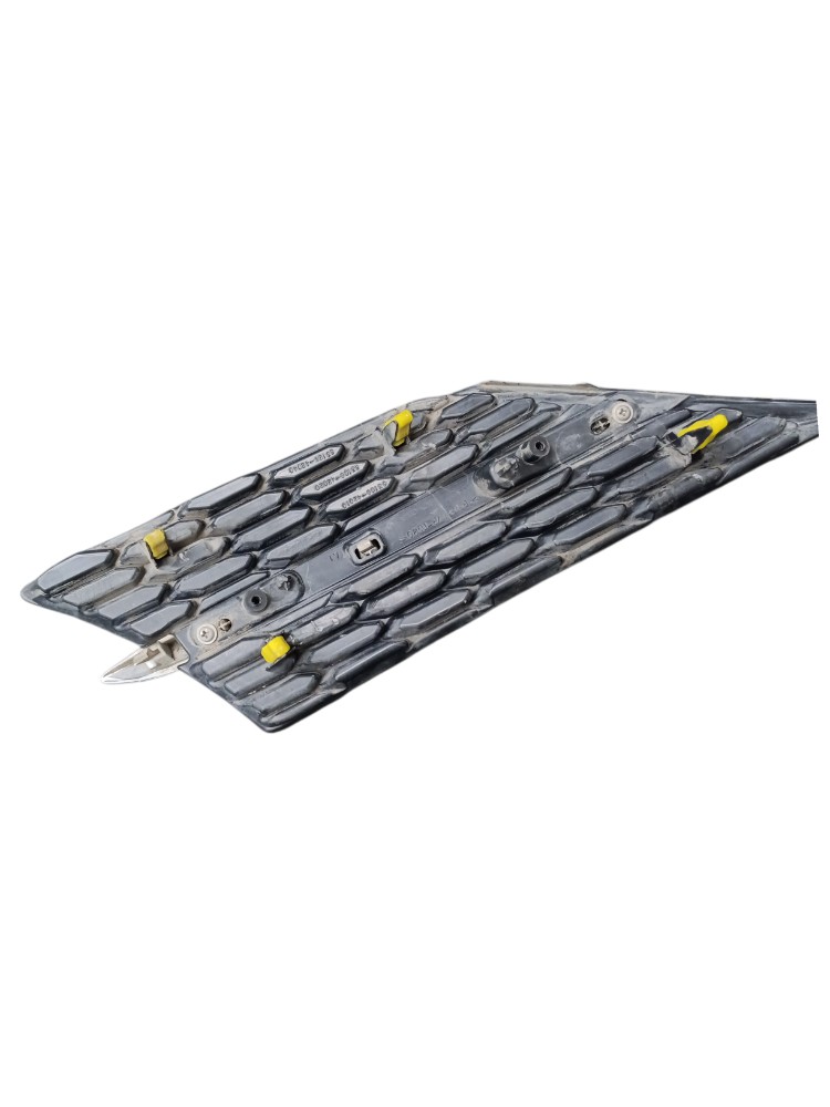 Moldura grande para-choque  lado esquerd Toyota RAV4 2014 4