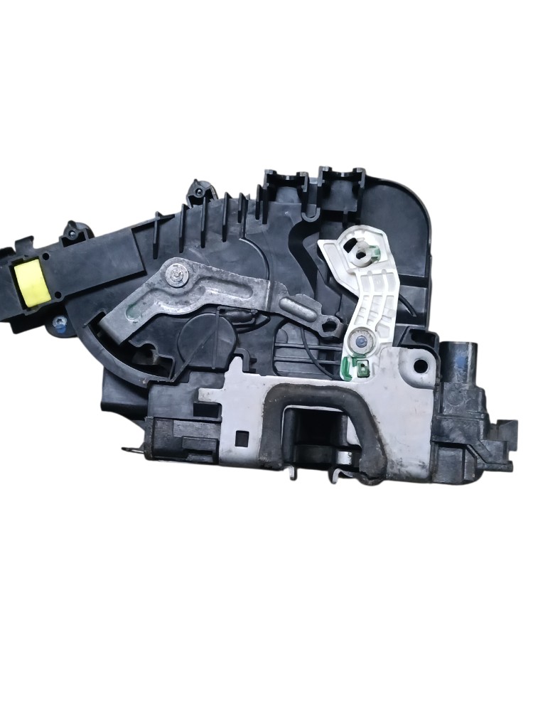Fechadura porta dianteira direit Mercedes c180 c200 2015 2