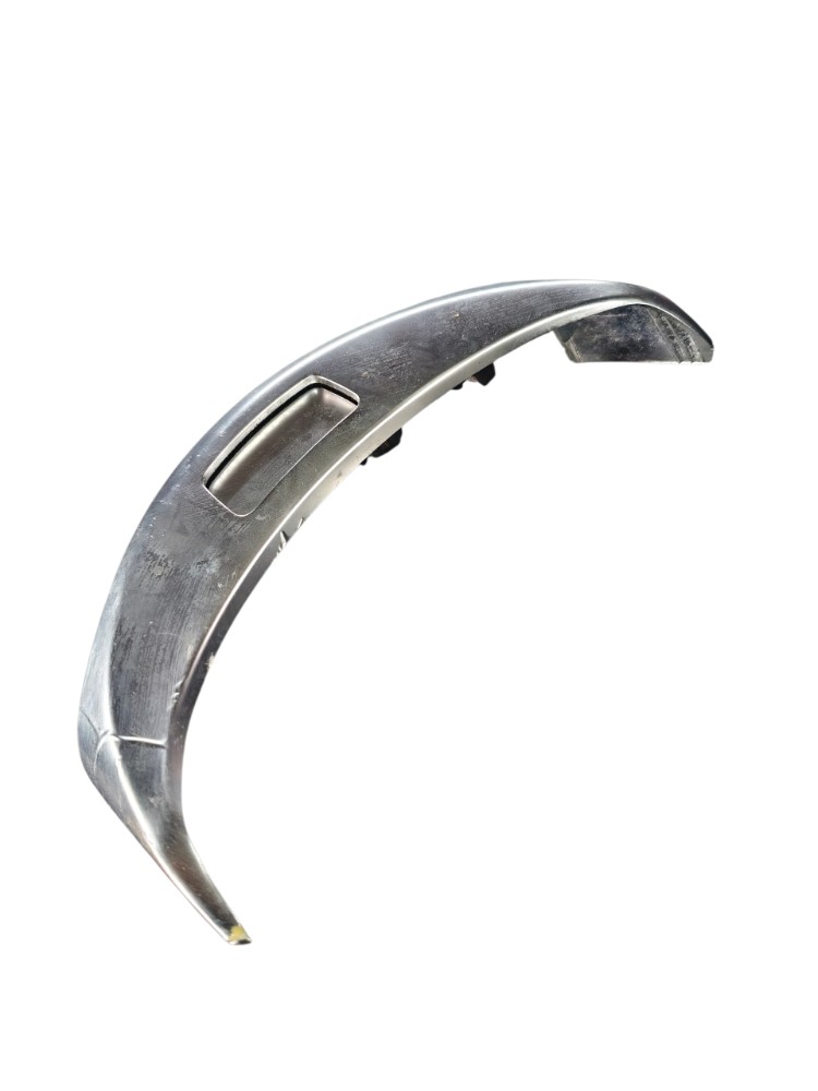 Moldura Botão Console Mercedes C180 2016 2019