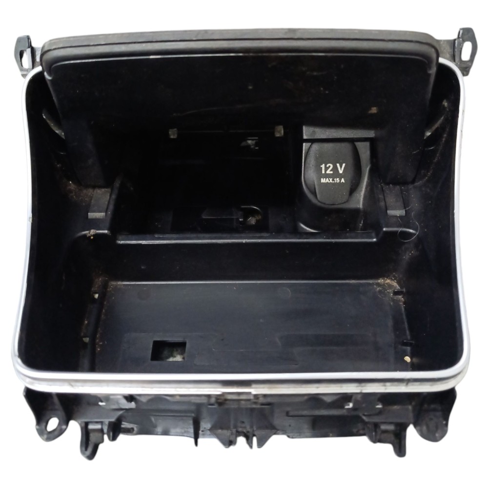 Porta objetos console central Mercedez CLC200 2010 2
