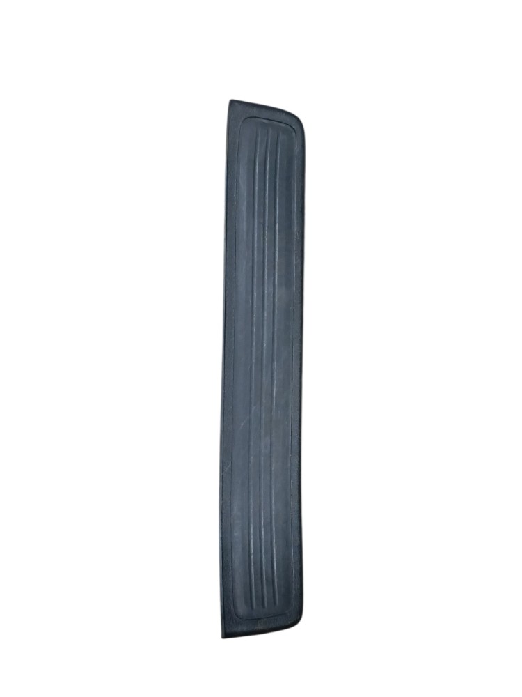 Acabamento parta traseira direit Honda CRV 2013
