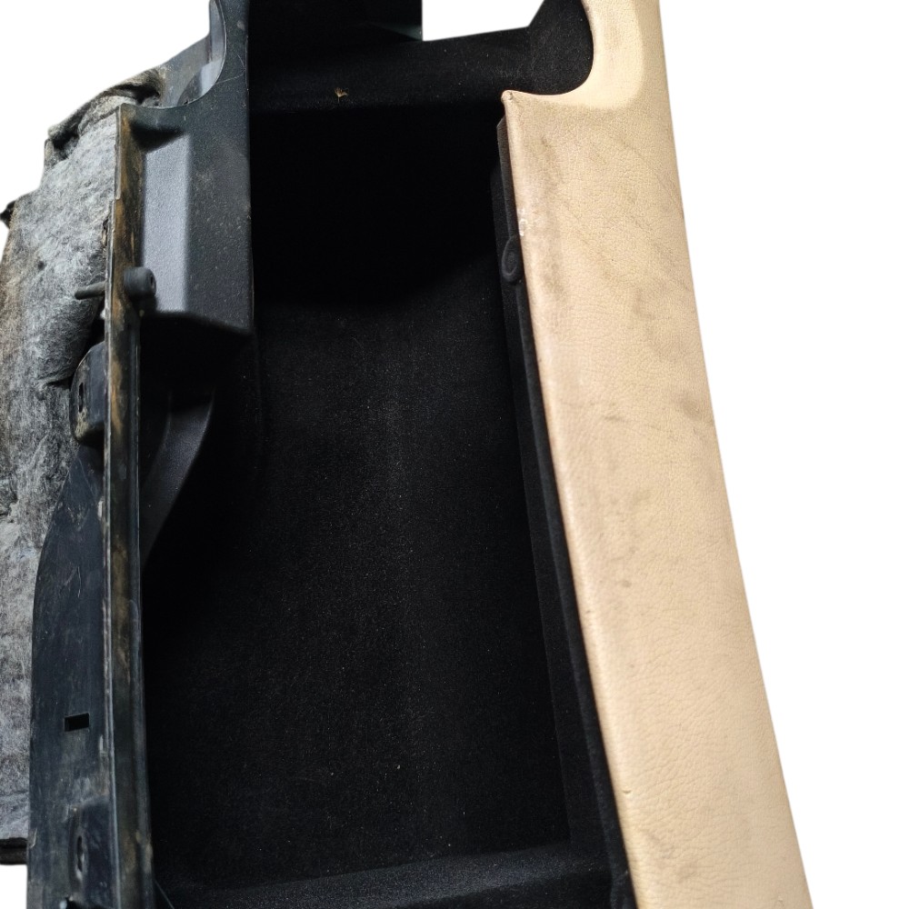 Porta Luvas Mercedes C180 C200 C250 2018 2021 5