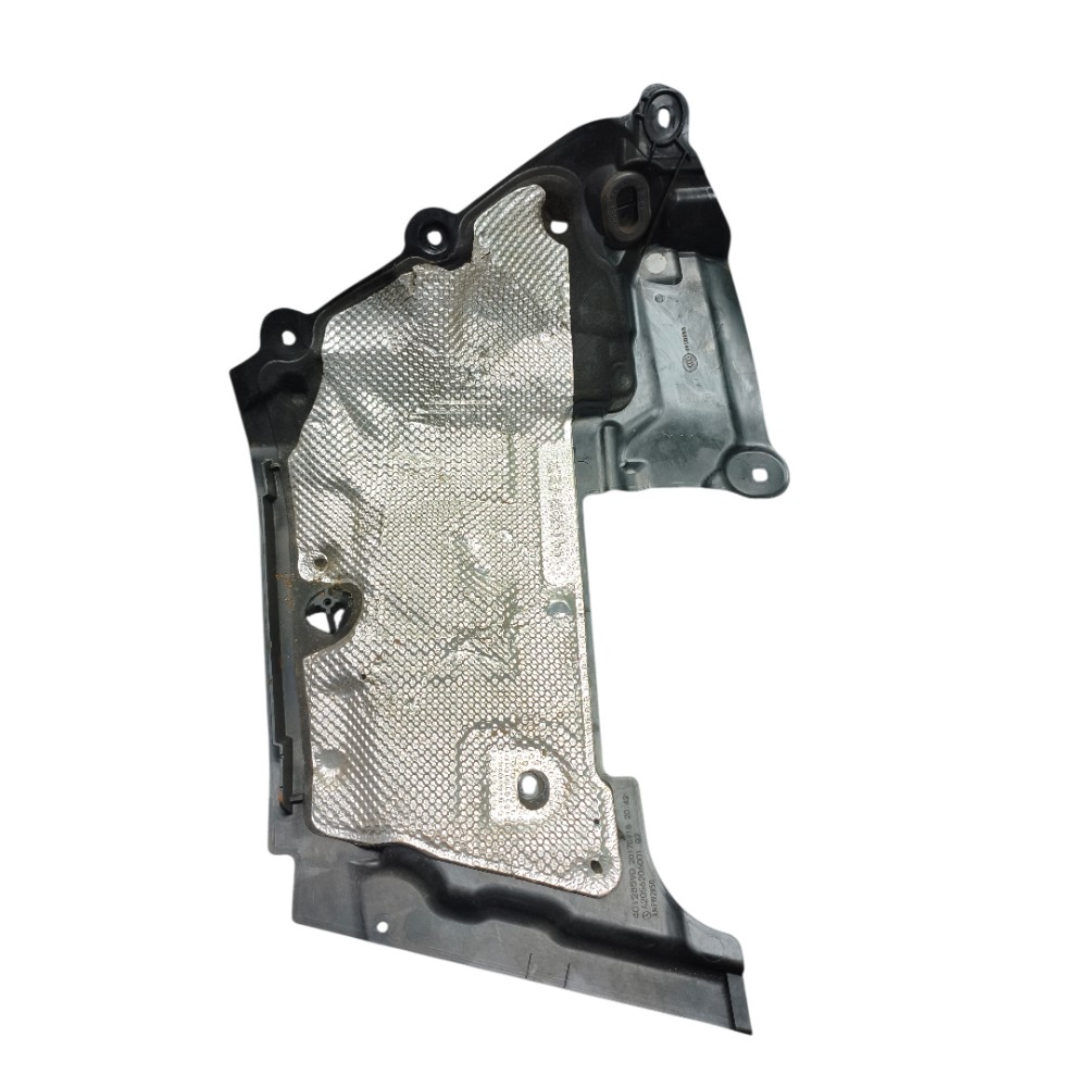 Divisorio Motor Dianteiro Direito Mercedes C300 2020 2023