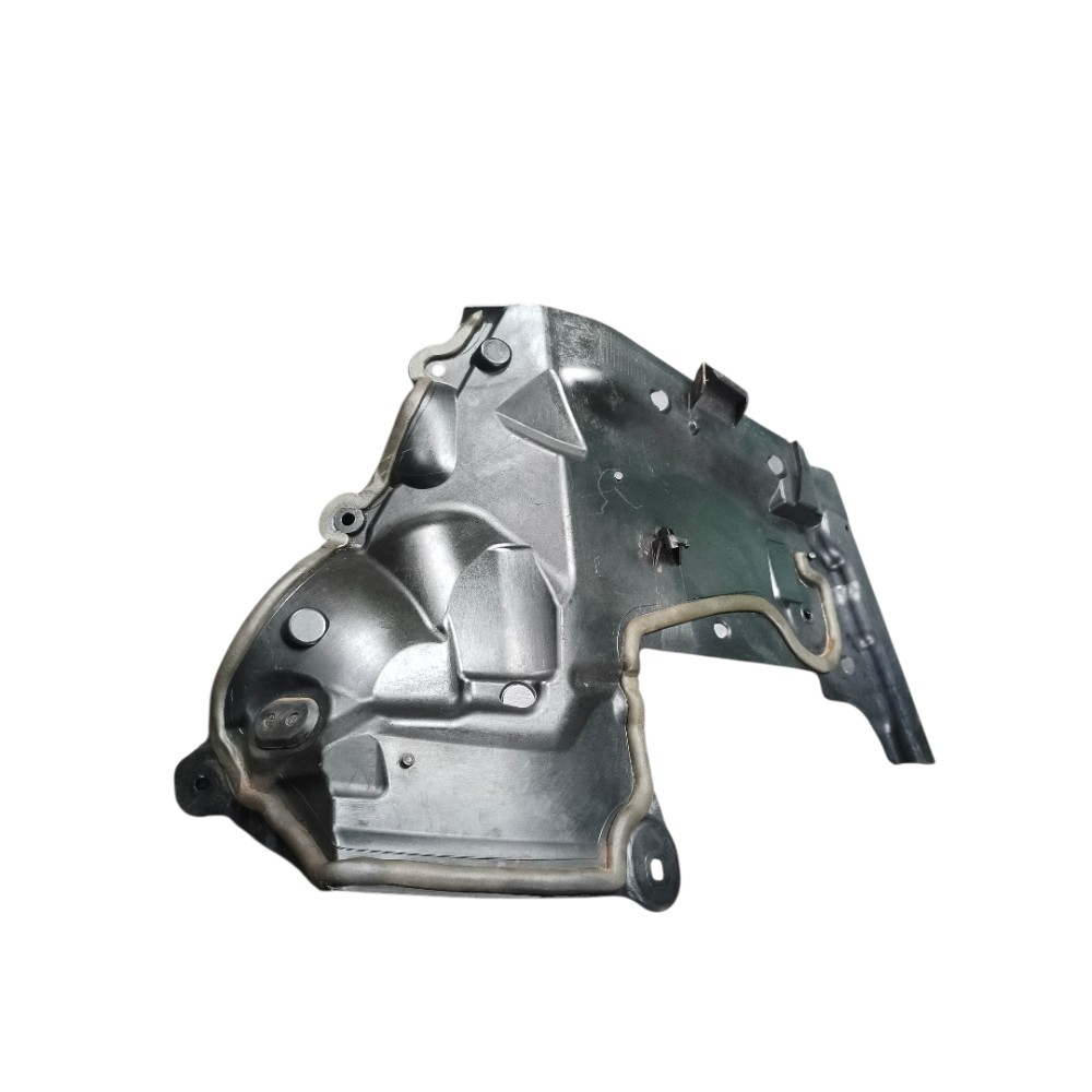 Divisorio Motor Dianteiro Direito Mercedes C300 2020 2023 3