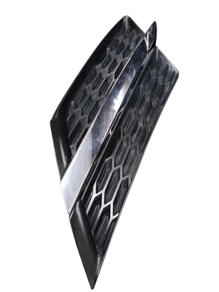 Moldura grande para-choque  lado esquerd Toyota RAV4 2014